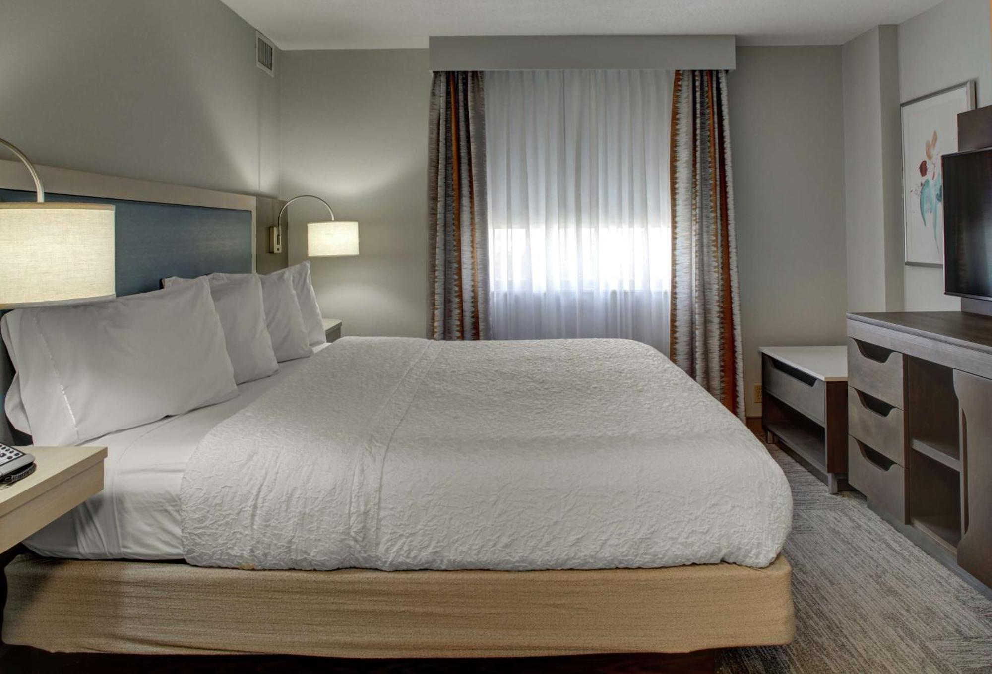 Hampton Inn & Suites Miami Airport South/Blue Lagoon Екстер'єр фото